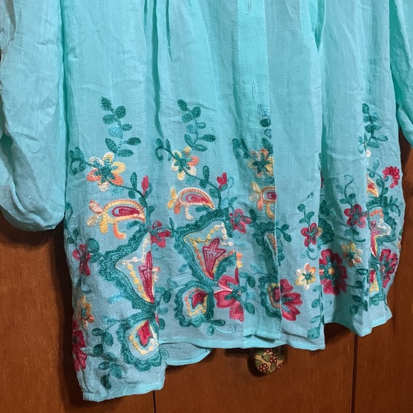 RUBY RD. - Shear , Embroidery, Button Down , NWT BEAUTIFUL SUMMER TOP (M) - Picture 2 of 12